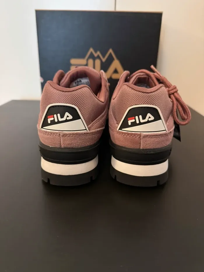Baskets Fila Trailblazer S women taille 38 couleur rose. Neuf - photo numéro 4