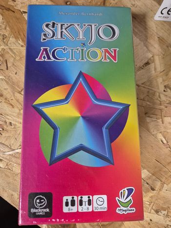 Jeu de société skyjo action magilano neuf 