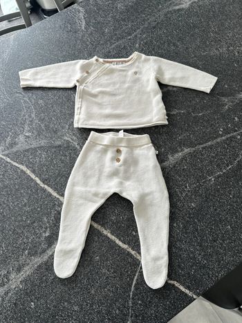 Ensemble Obaibi taille 6 mois tres bon état