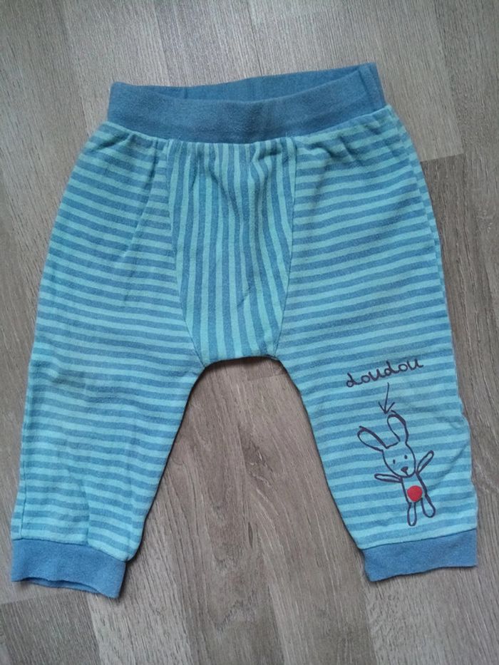 Ensemble pantalon t-shirt - photo numéro 2