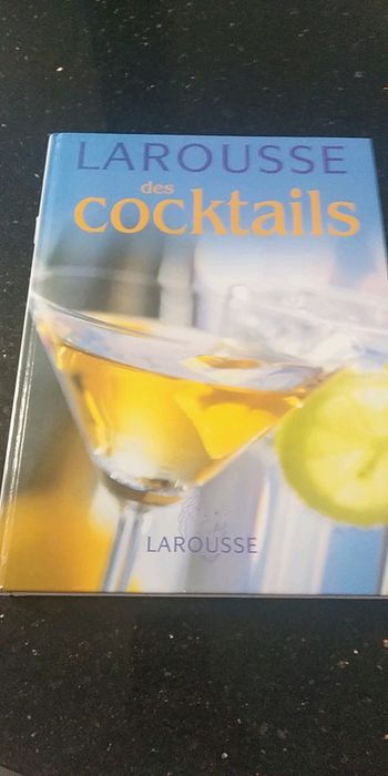 Livre larousse des cocktails
