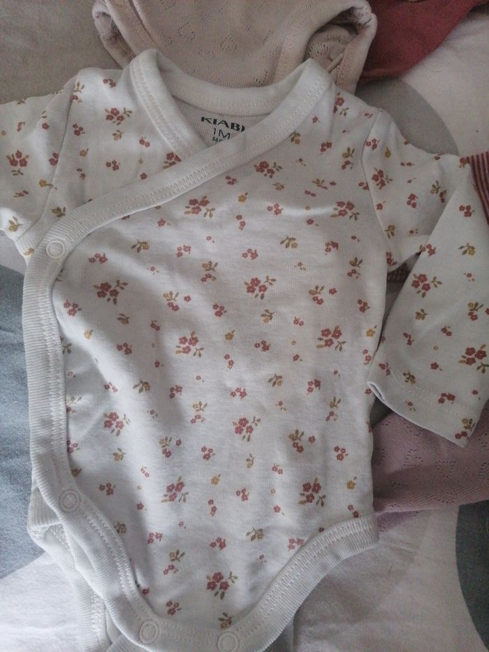 Lot vêtements bébé fille 1 mois - photo numéro 7