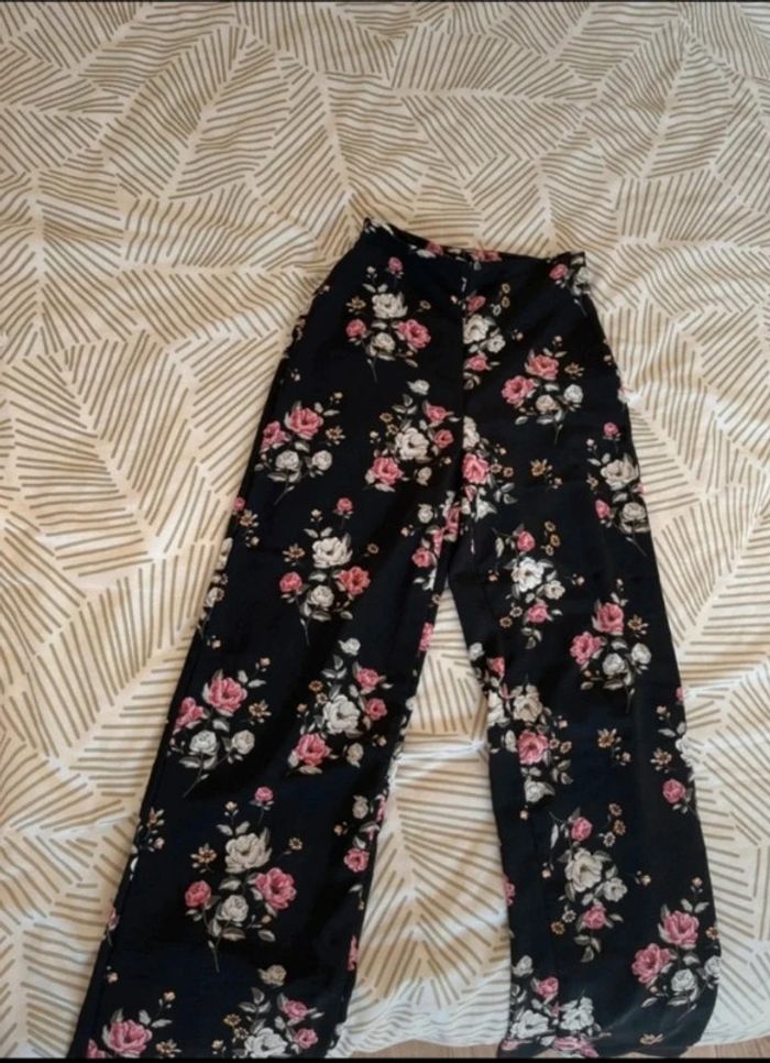 Pantalon fluide fleuri "H&M"