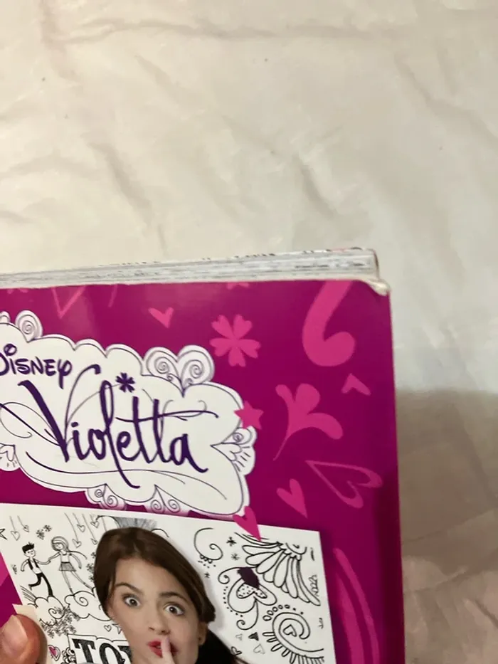 Livre enfant/ado – Violetta : Mon journal intime - photo numéro 3