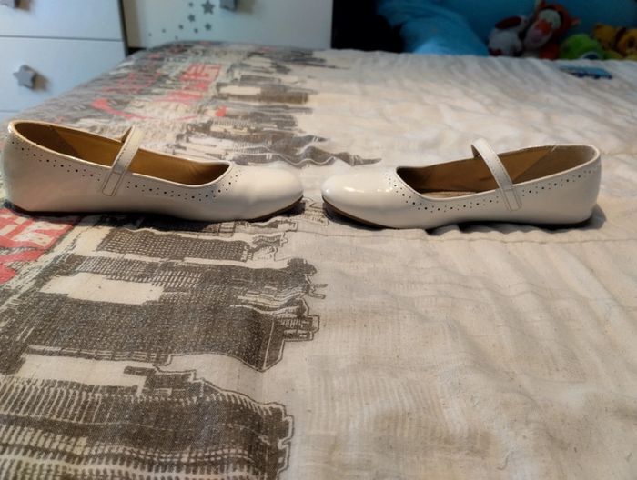 Chaussures vernies blanc cassé - photo numéro 5