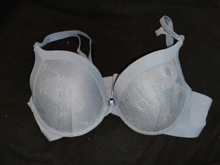 Soutien gorge bleu ciel esmara 90B
