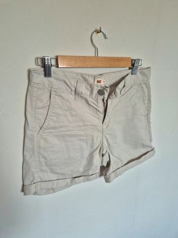 Short Levi's taille 25