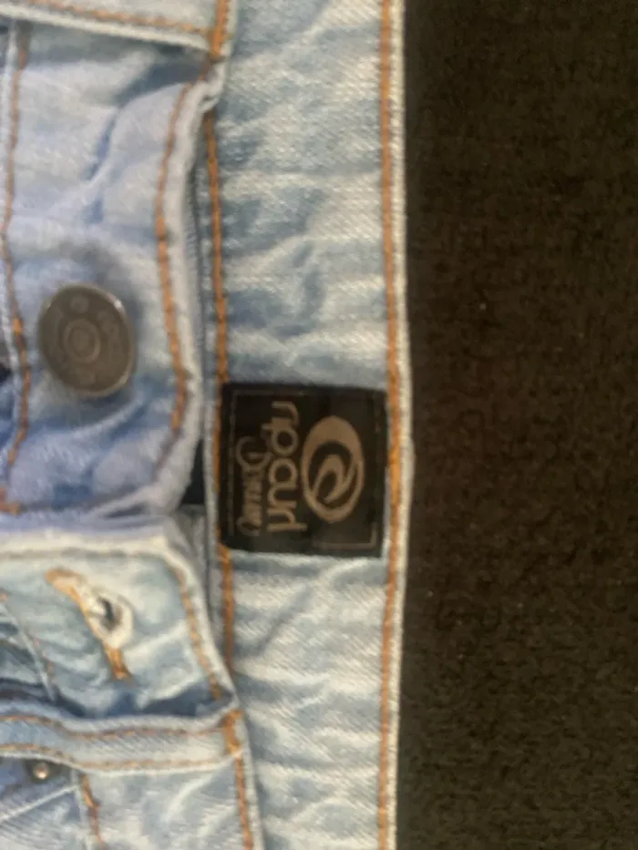 Short RipCurl en jean - photo numéro 2