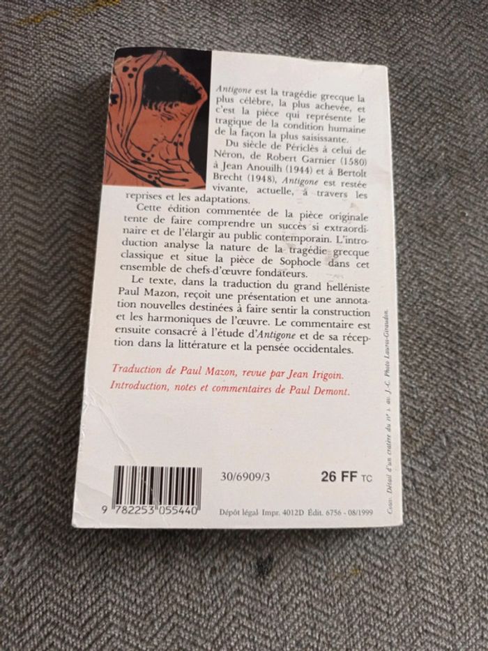 Livre : Antigone - photo numéro 2