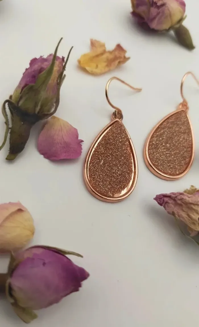 Boucles d'oreilles nude brillant - photo numéro 3