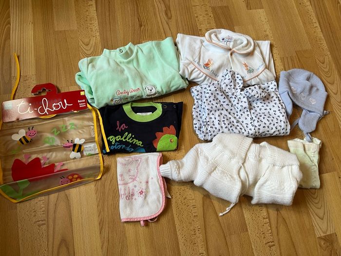Lot de vêtements fille 3mois - photo numéro 1
