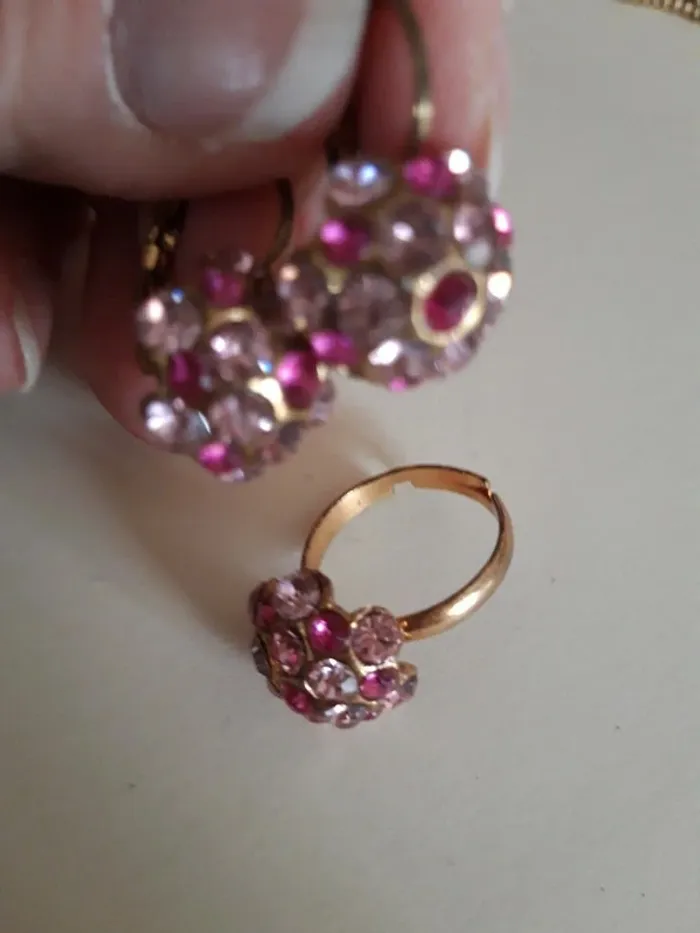 Lot boucles d'oreilles et bague fantaisies - photo numéro 2