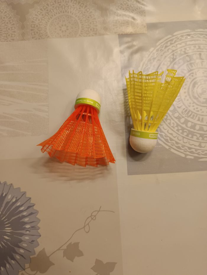 Raquette de badminton Artengo avec housse de transport + deux volants 🏸 - photo numéro 7