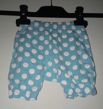 Short tape à l'œil taille 3 mois