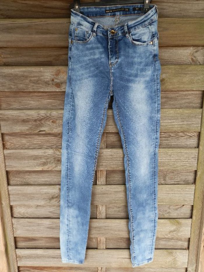 Jean skinny délavé façon javel