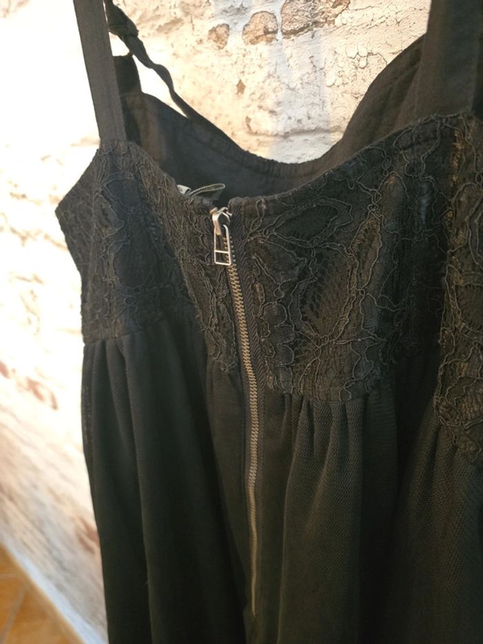 Robe noire - photo numéro 3