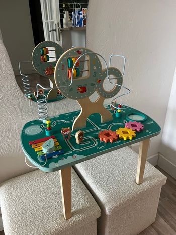 Table d’activité bébé