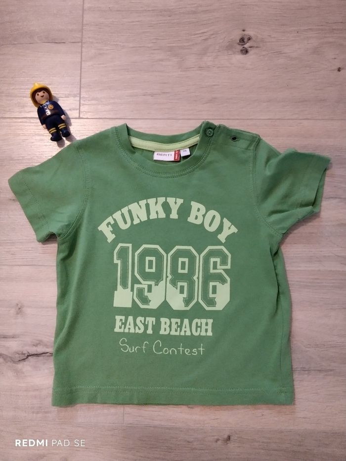 Tee shirt bébé 9-12 mois