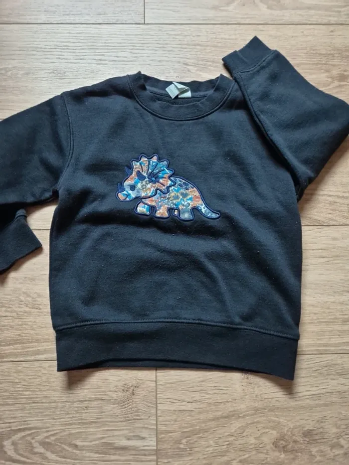 Pull motif liberty 4 ans