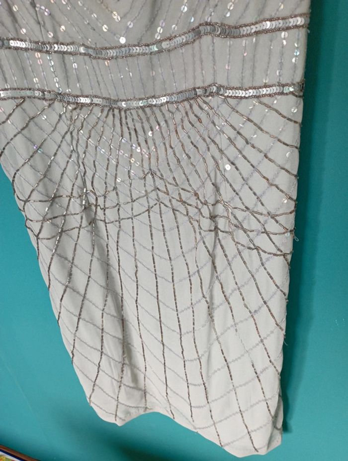 Robe chic à bretelles brodée de paillettes - photo numéro 3