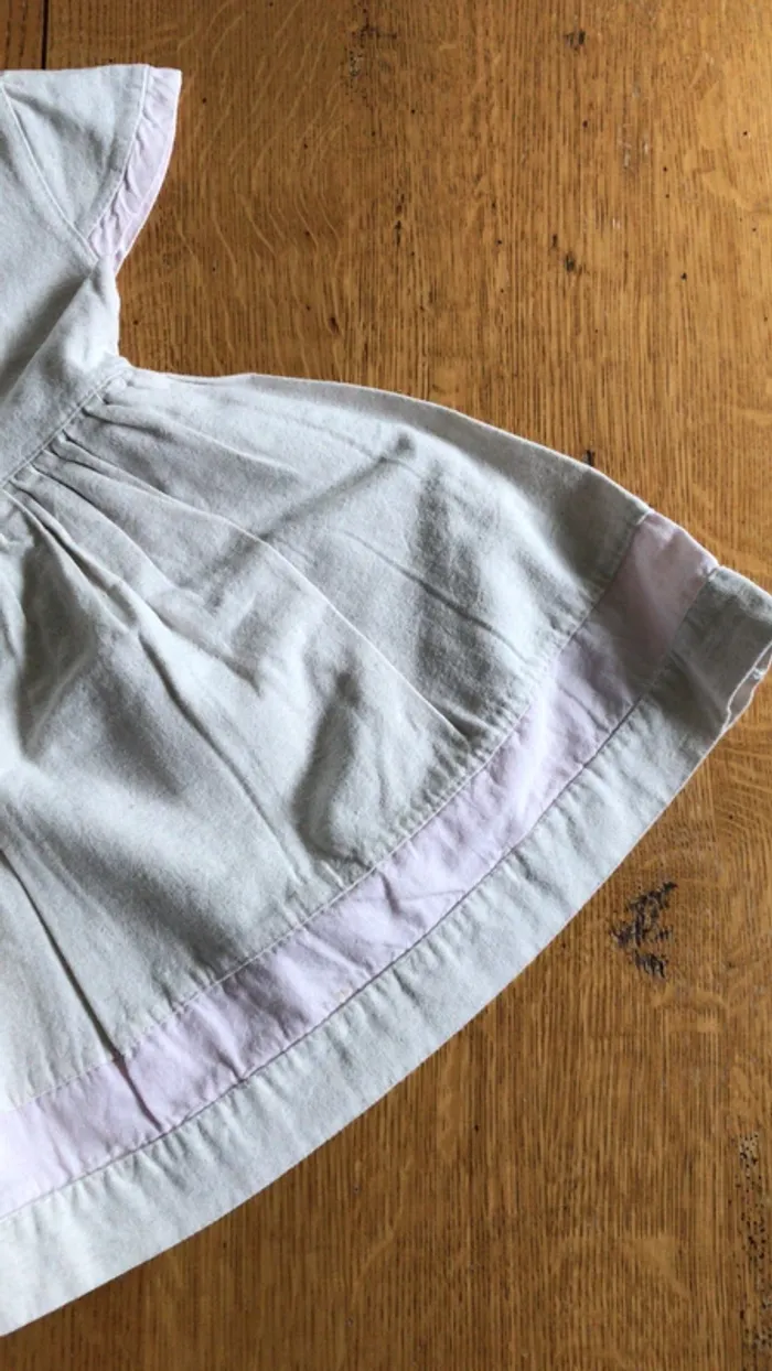 robe (mariage, fête) - photo numéro 3