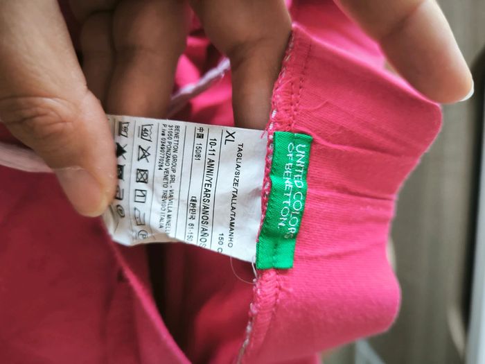 Short rose benetton 10 ans - photo numéro 2