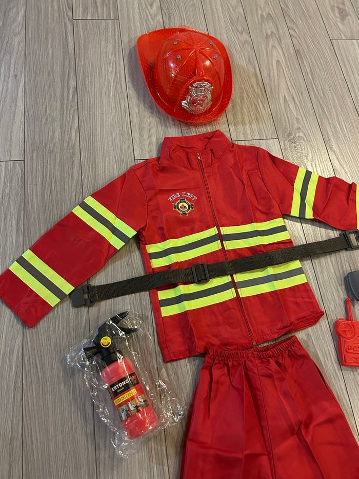 Déguisement de pompier 110 cm NEUF - photo numéro 3