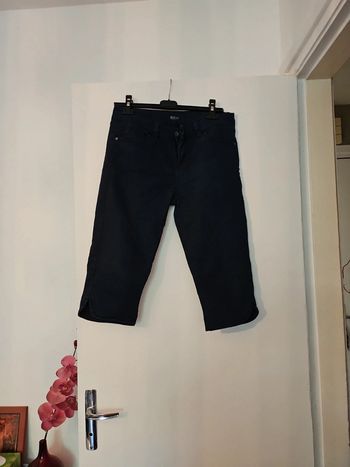 Pantacourt bleu marine