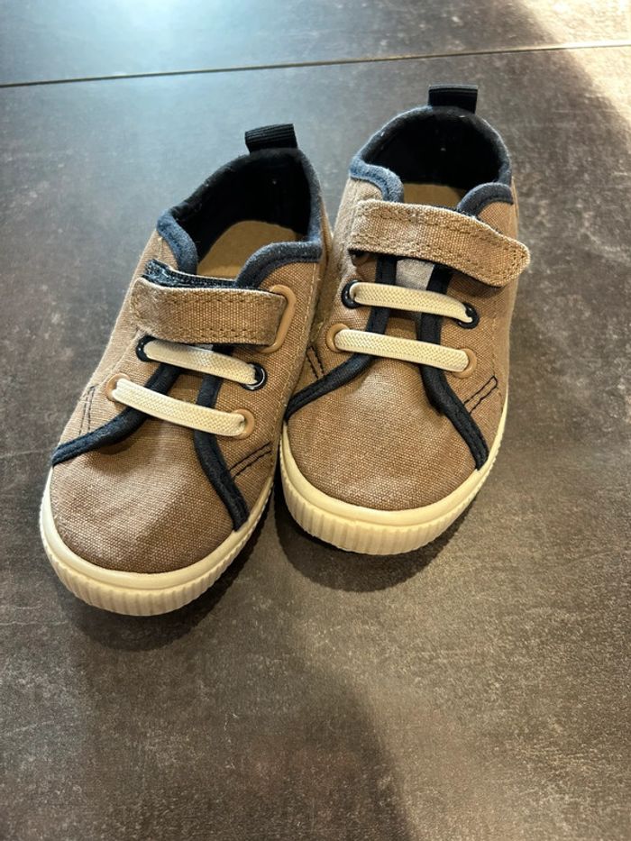 Chaussures garçon, taille 22