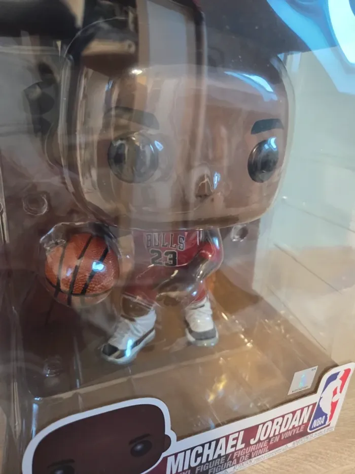 Figurine Funko Pop NBA Michael Jordan XL - photo numéro 2