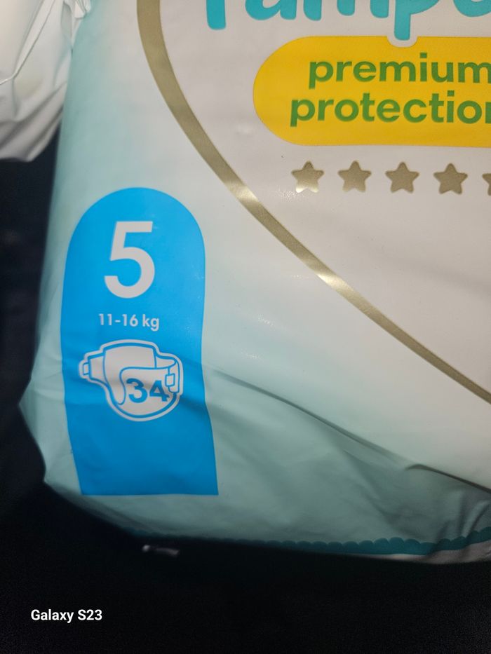 Lot couches Pampers taille 5 - photo numéro 3