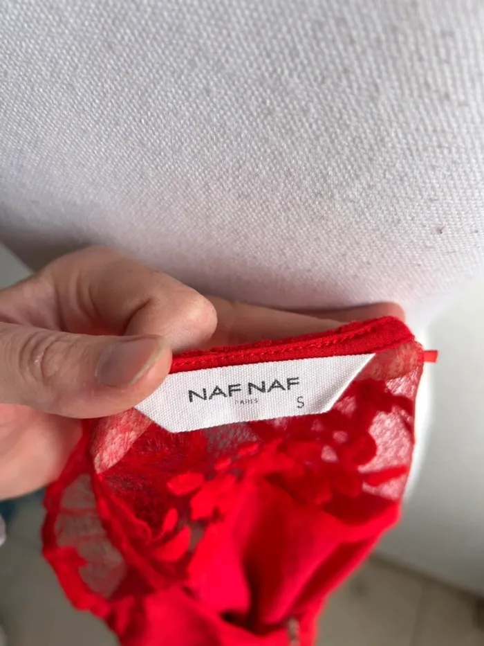 Débardeur rouge - photo numéro 3