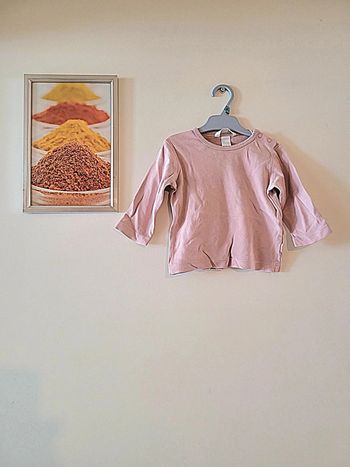 T shirt manches longues rose pâle H&M taille 9 mois