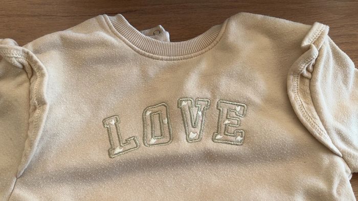 Sweat LOVE - photo numéro 2