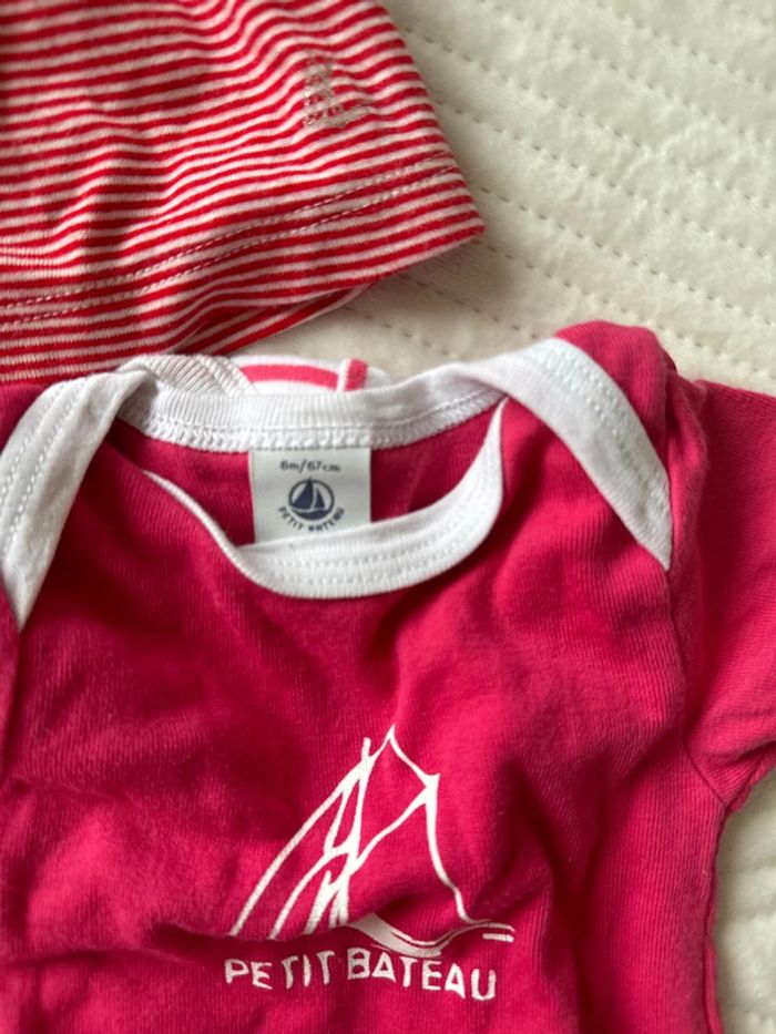 Lot deux bodies petit bateau et une robe petit bateau 6 mois - photo numéro 8