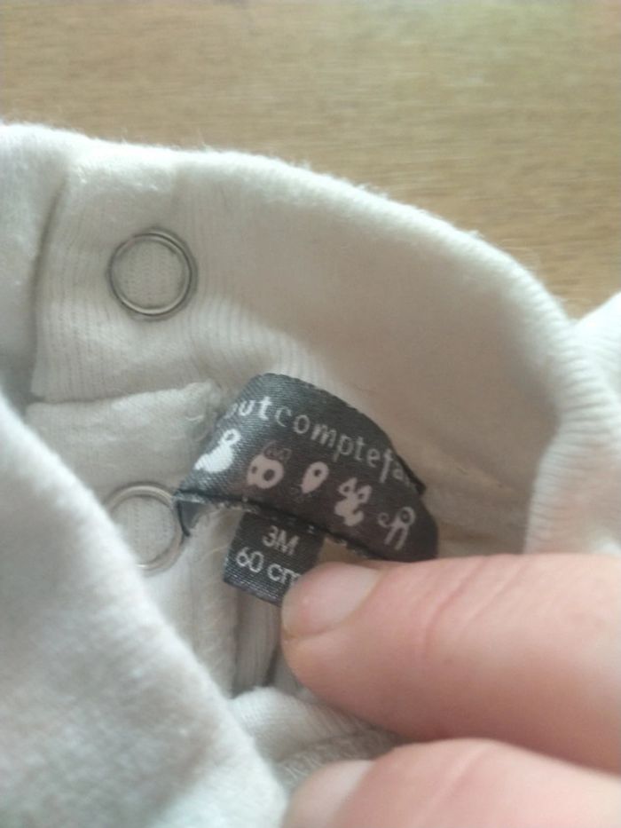 T-shirt 3 mois 60 cm - photo numéro 2