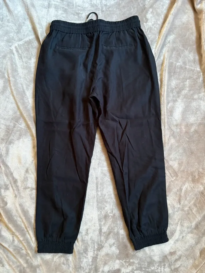 Pantalon fluide noire taille 38 - photo numéro 2