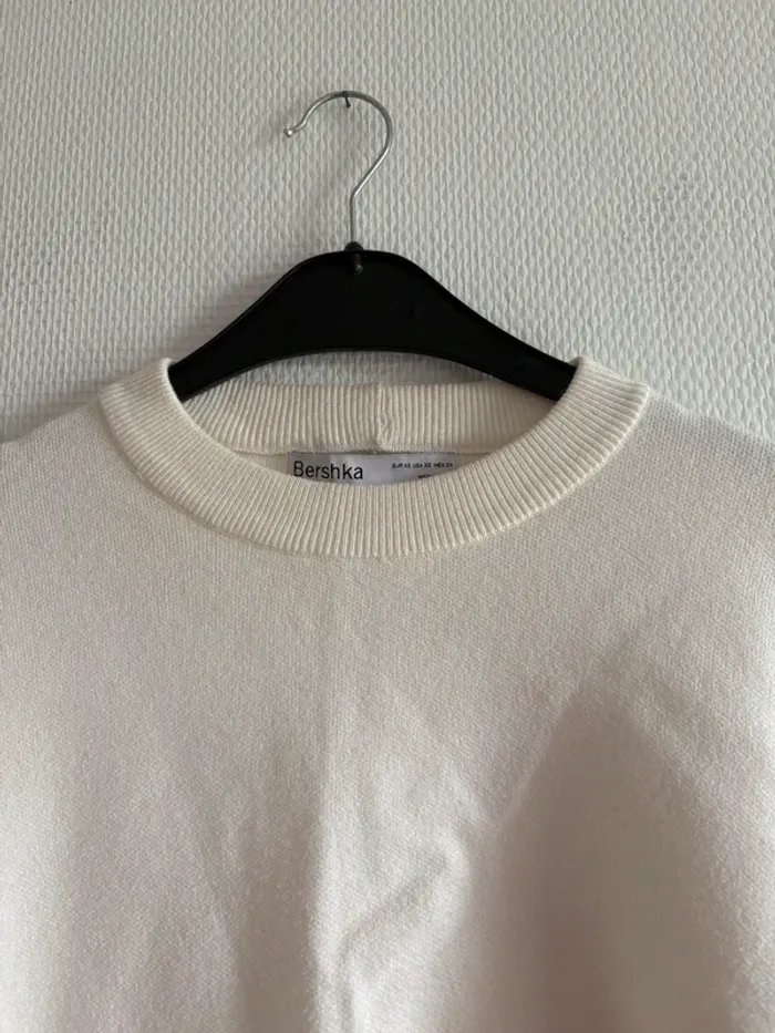 Pull court blanc cassé Bershka - taille XS - photo numéro 2