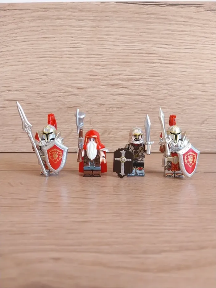 Figurines type lego 4 guerriers humains rouge Warcraft