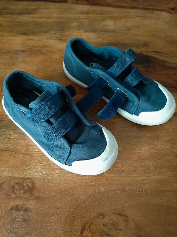 Chaussures garçon taille 28