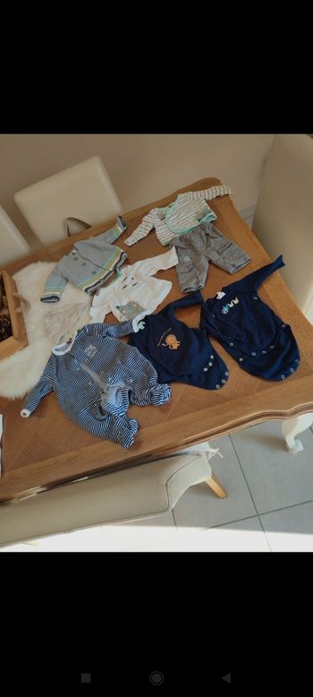 Lot vêtements 1 mois