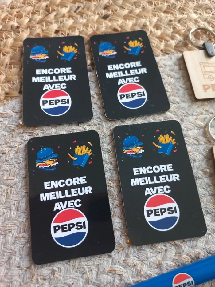 Lot Pepsi stylos portes clefs magnets - photo numéro 2