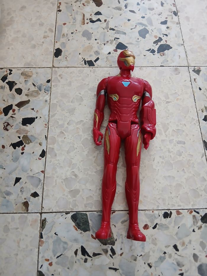 Figurine iron man - photo numéro 1