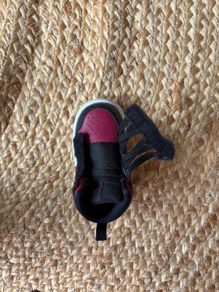 Nike Air Jordan Bébé taille 21 - photo numéro 10