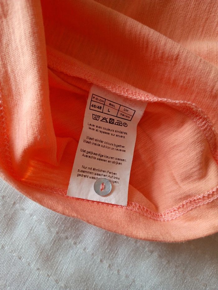 T-shirt Damart taille 46 48 - photo numéro 6