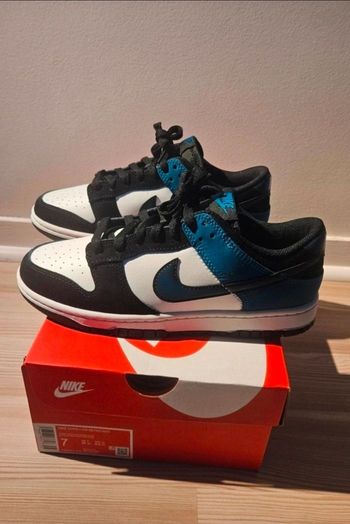 Nike Dunk Low Retro 