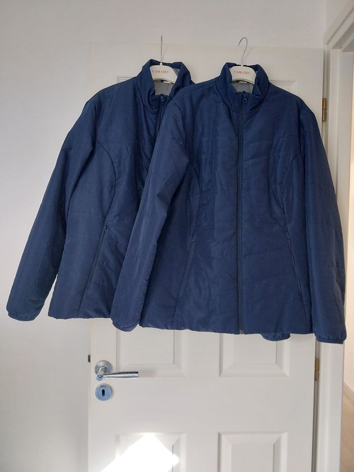 Lot e 2 blousons femme marque Quechua taille 44