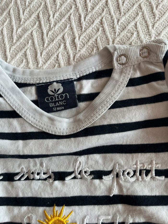 Lot bodies 12 mois - photo numéro 2