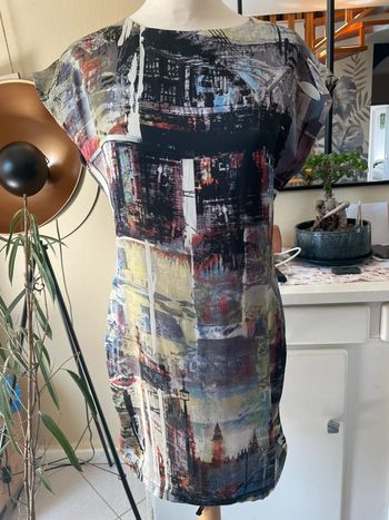 Robe d’été courte satinée imprimée La fée Maraboutée