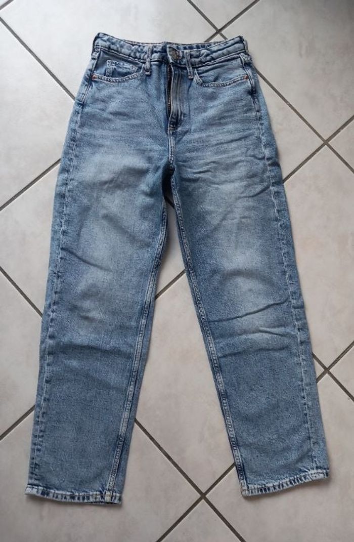 Jean bleu délavé taille 12 ans